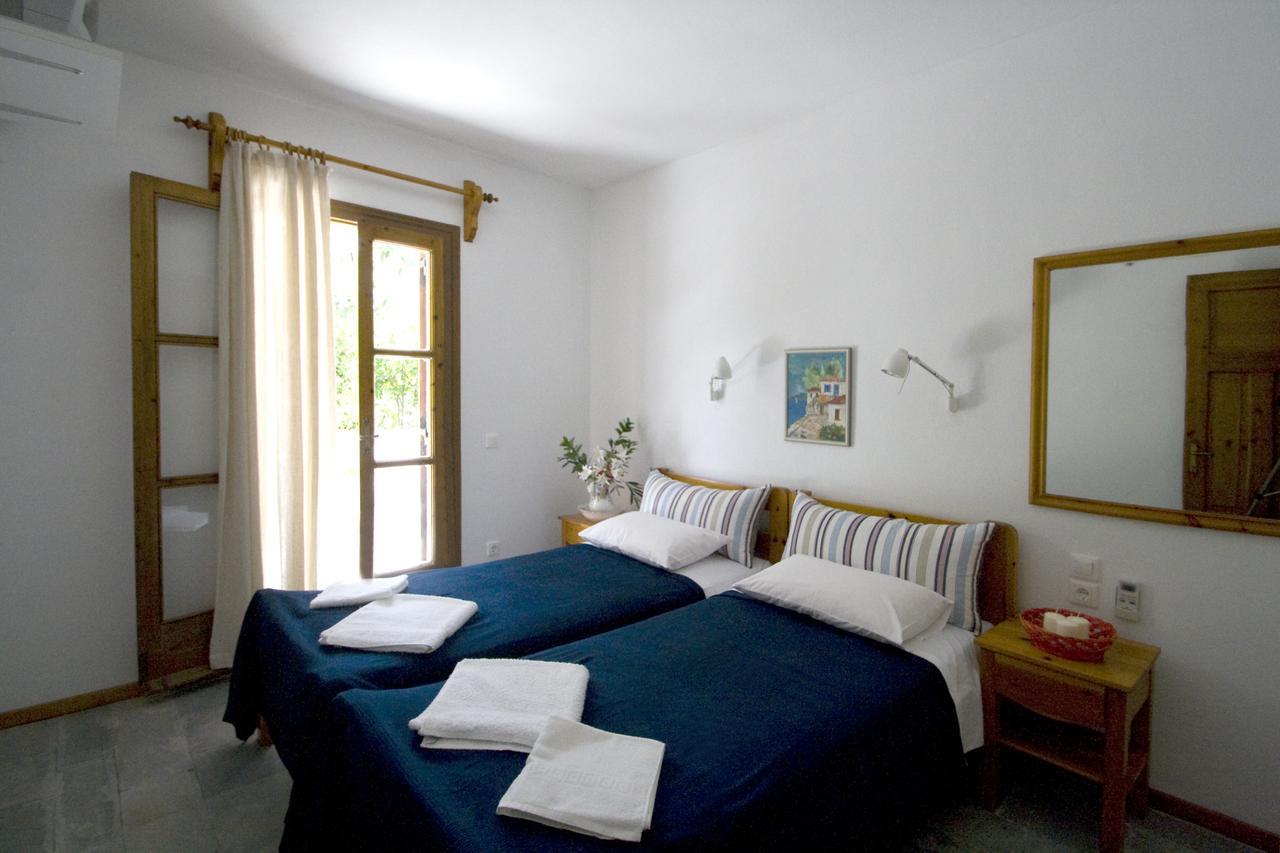 Villas Alexandra Skiathos Platanias  ภายนอก รูปภาพ